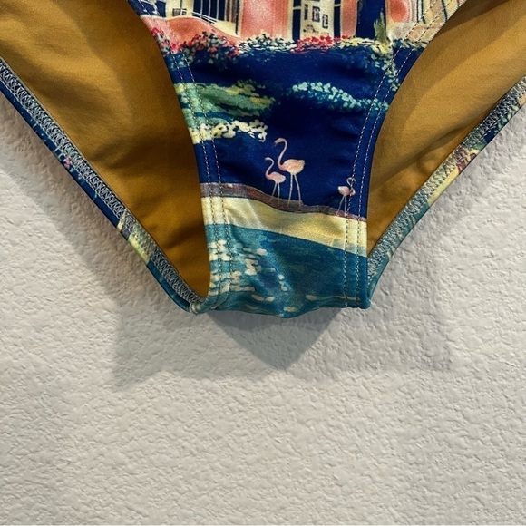 We are handsome bikini bottom low rise pink building and flamingo size xsmall - Picture 2 of 5